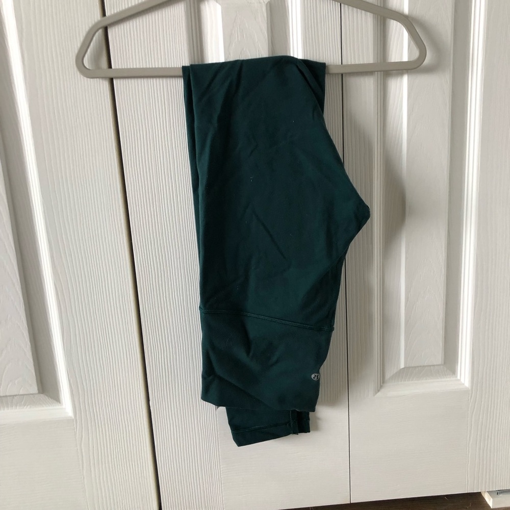 Lululemon High Rise Wunder Unders - 8 (long)